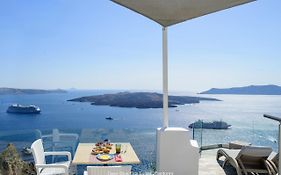 Fira Deep Blue Suites